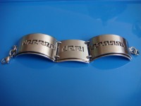 Masivní dámský náramek